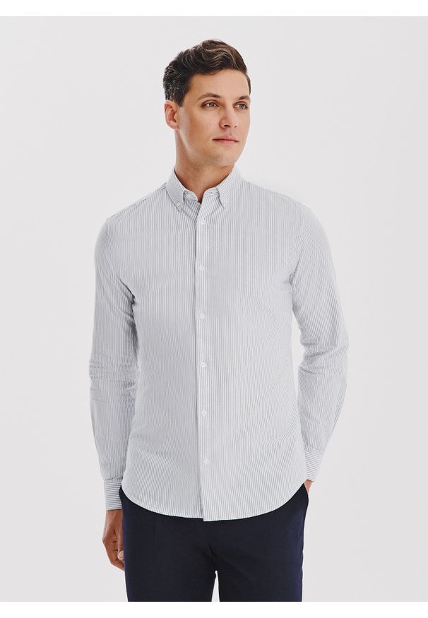 Pako Lorente - PAKO LORENTE – Koszula męska w szary prążek. Typ kołnierza: button down. Kolor: szary. Materiał: bawełna. Długość rękawa: długi rękaw. Długość: długie. Wzór: prążki