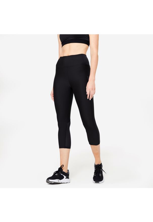 DOMYOS - Legginsy fitness damskie Domyos krótkie. Kolor: czarny. Materiał: poliester, materiał, elastan. Długość: krótkie. Sport: fitness