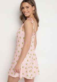 Born2be - Różowa Sukienka na Wiązanych Ramiączkach w Cytryny Efrunea. Kolor: różowy. Długość rękawa: na ramiączkach. Sezon: lato. Typ sukienki: rozkloszowane #6