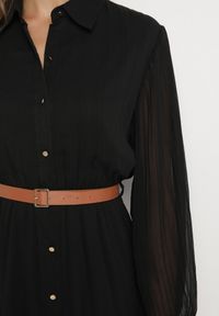 Born2be - Czarna Plisowana Sukienka o Koszulowym Kroju z Dodatkowym Paskiem Mialessa. Okazja: na co dzień. Kolor: czarny. Materiał: materiał. Typ sukienki: koszulowe. Styl: klasyczny, casual, elegancki #6