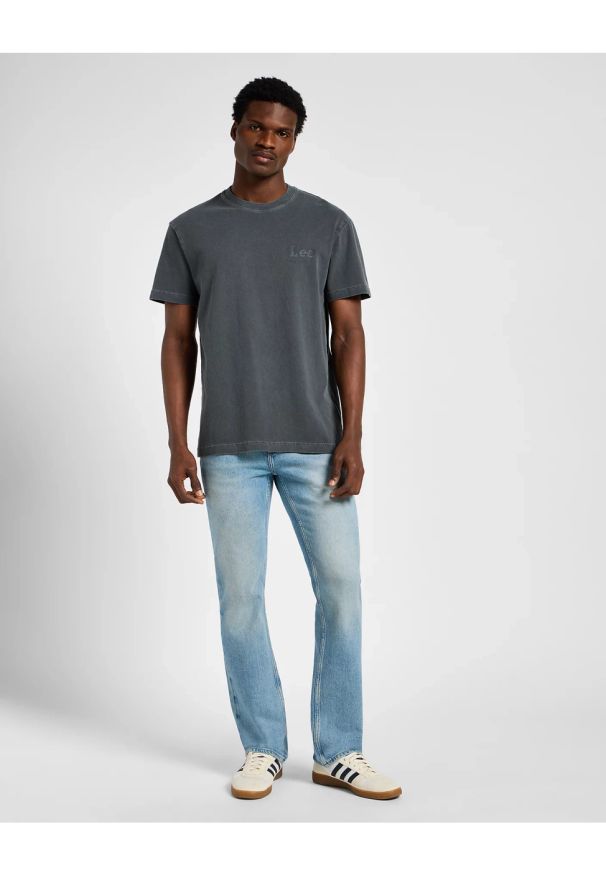 Lee - LEE MĘSKIE SPODNIE JEANSOWE DZWONY LEON RAINE 112356650 L73V008604