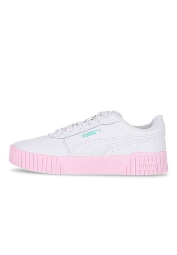 Buty do chodzenia damskie Puma Carina 2.0. Zapięcie: sznurówki. Kolor: biały. Materiał: guma, syntetyk, tkanina, materiał. Szerokość cholewki: normalna. Sport: turystyka piesza