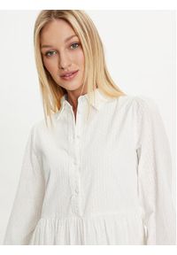 YAS Sukienka koszulowa Tia 26032815 Biały Regular Fit. Kolor: biały. Materiał: bawełna. Typ sukienki: koszulowe #2