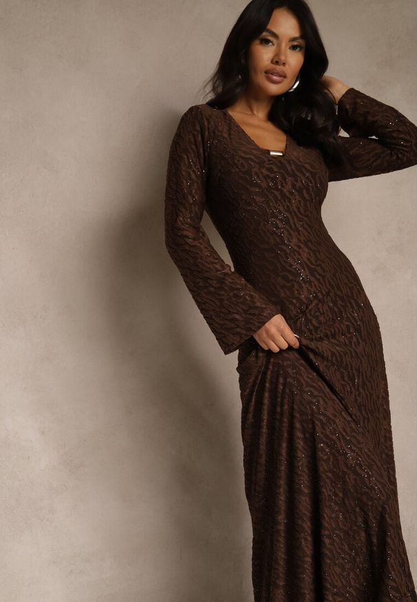 Renee - Brązowa Rozkloszowana Sukienka Longsleeve w Zebrę Zdobiona Brokatem Mevilisa. Kolor: brązowy. Długość rękawa: długi rękaw. Wzór: motyw zwierzęcy, aplikacja. Styl: klasyczny