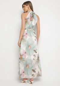 Born2be - Zielona Sukienka z Plisami Wiązaniem i Paskiem z Klamrą Nitenna. Okazja: na co dzień, na imprezę. Kolor: zielony. Długość rękawa: bez rękawów. Typ sukienki: rozkloszowane. Styl: klasyczny, casual, elegancki #2