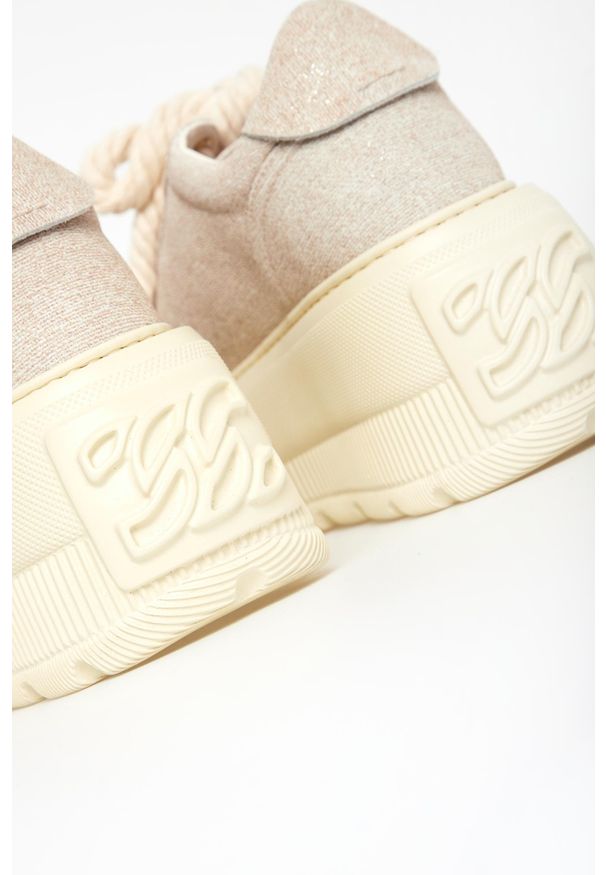 Casadei - Sneakersy damskie skórzane CASADEI. Materiał: skóra
