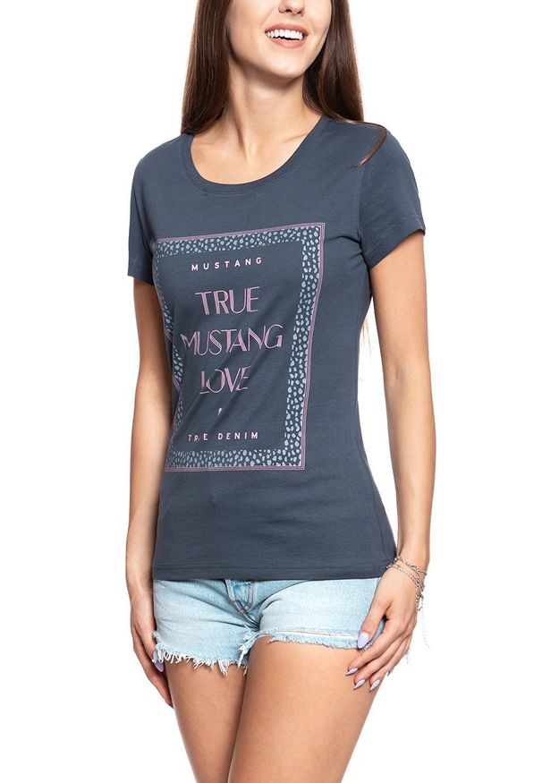 Mustang - MUSTANG T SHIRT DAMSKI Alexia C Print Blue Nights 1008973 4085. Wzór: nadruk