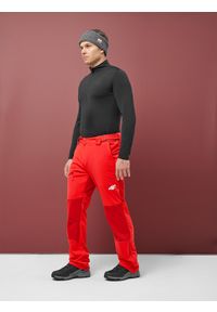 4f - Spodnie funkcyjne softshell membrana 20000 męskie - czerwone. Kolor: czerwony. Materiał: softshell. Sezon: zima. Sport: wspinaczka, narciarstwo