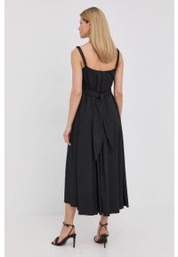 Nissa sukienka kolor czarny midi rozkloszowana. Kolor: czarny. Materiał: tkanina. Długość rękawa: na ramiączkach. Wzór: gładki. Typ sukienki: rozkloszowane. Długość: midi #6