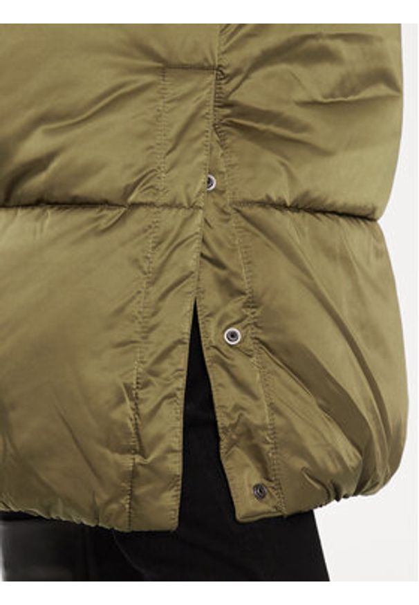 Tommy Jeans Kurtka zimowa Satin DW0DW16587 Zielony Relaxed Fit. Kolor: zielony. Materiał: syntetyk. Sezon: zima