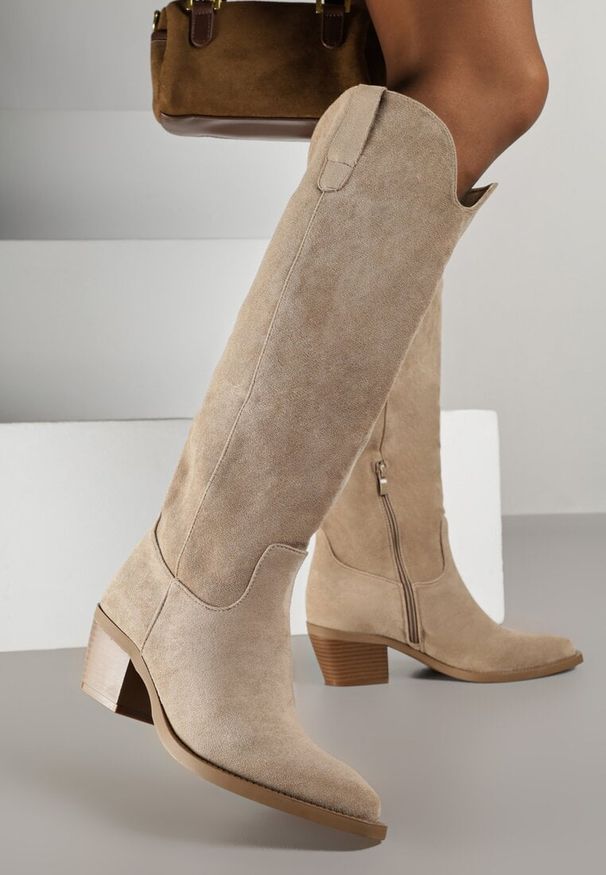 Born2be - Ciemnobeżowe Kozaki Kowbojki z Imitacji Zamszu na Niskim Stożkowym Obcasie Anivitta. Okazja: na co dzień. Kolor: beżowy. Materiał: zamsz. Obcas: na obcasie. Styl: elegancki, casual, klasyczny. Wysokość obcasa: średni