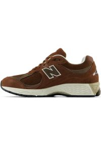 Sneakersy unisex New Balance M2002RFF. Kolor: brązowy. Materiał: skóra, guma. Szerokość cholewki: normalna #5