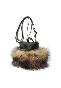 Luka-Pelli - Brązowa Torebka Luka Pelli Plecaczek Z Naturalnym Futrem Z Jenota. Kolor: brązowy. Wzór: gładki. Sezon: zima. Materiał: futrzane. Styl: casual, elegancki. Rodzaj torebki: przez ramię #7