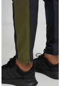 adidas Performance Spodnie H13237 męskie kolor czarny z aplikacją. Kolor: czarny. Materiał: materiał, dzianina. Wzór: aplikacja #5
