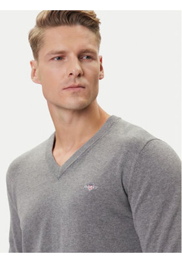GANT - Gant Sweter 8030562 Szary Regular Fit. Kolor: szary. Materiał: bawełna
