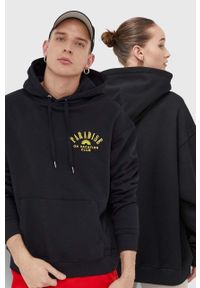 On Vacation bluza kolor czarny z kapturem z aplikacją. Typ kołnierza: kaptur. Kolor: czarny. Materiał: bawełna. Wzór: aplikacja #1