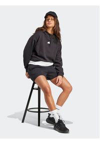 Adidas - adidas Bluza Embroidered IT1521 Czarny Loose Fit. Kolor: czarny. Materiał: bawełna #7