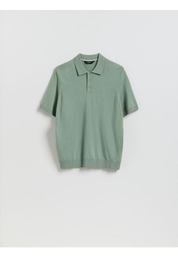Reserved - Sweter polo z wiskozą - jasnozielony. Typ kołnierza: polo. Kolor: zielony. Materiał: wiskoza