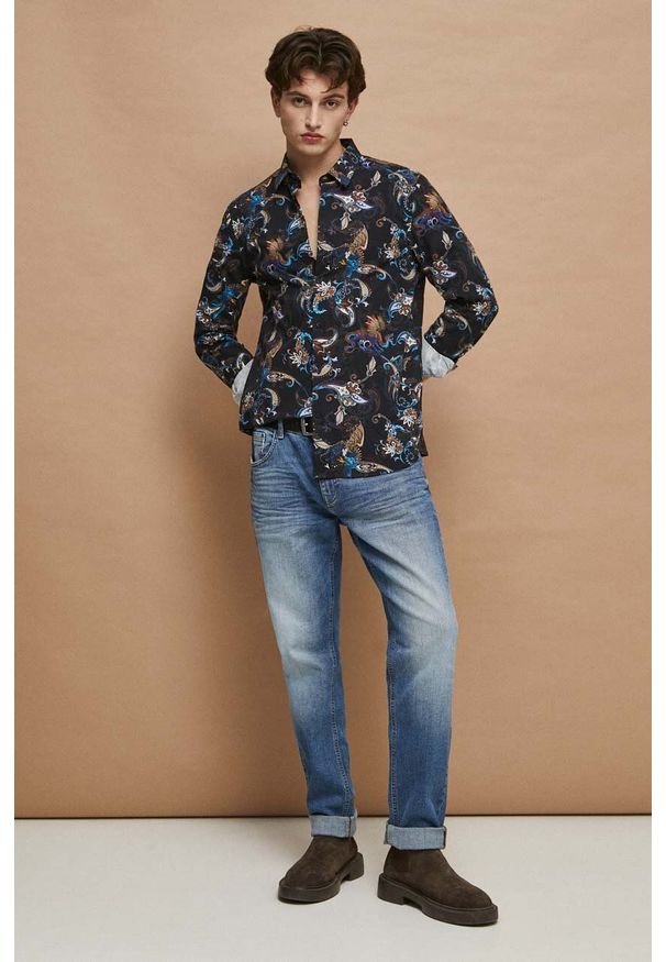 medicine - Medicine koszula męska slim z kołnierzykiem klasycznym. Typ kołnierza: kołnierzyk klasyczny. Materiał: tkanina. Długość rękawa: długi rękaw. Długość: długie. Styl: klasyczny