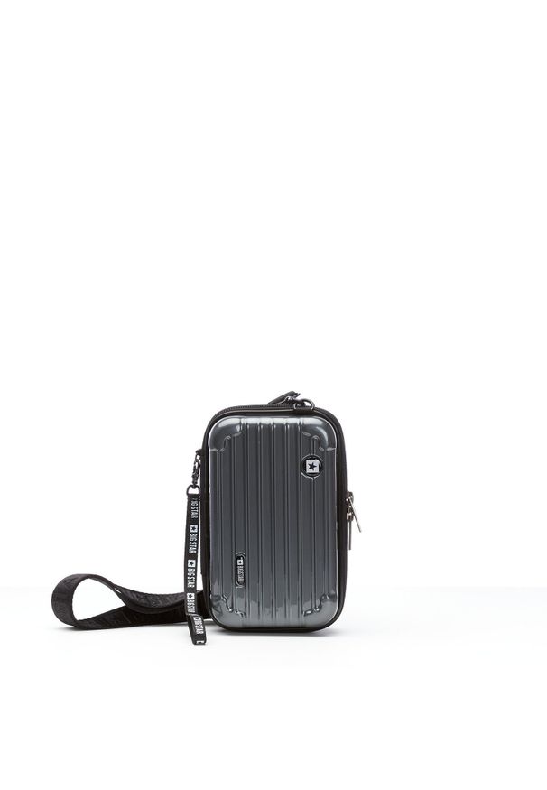 Big Star Accessories - Torebka damska Big Star, z tworzywa syntetycznego o ryflowanej strukturze z dwoma zamkami błyskawicznymi regulowanym paskiem na ramię, szara, GG57416. Kolor: szary. Styl: casual. Rodzaj torebki: na ramię