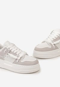 Born2be - Białe Sneakersy na Platformie z Ozdobnym Sznurowaniem Awidea. Kolor: biały. Materiał: jeans. Obcas: na platformie #4
