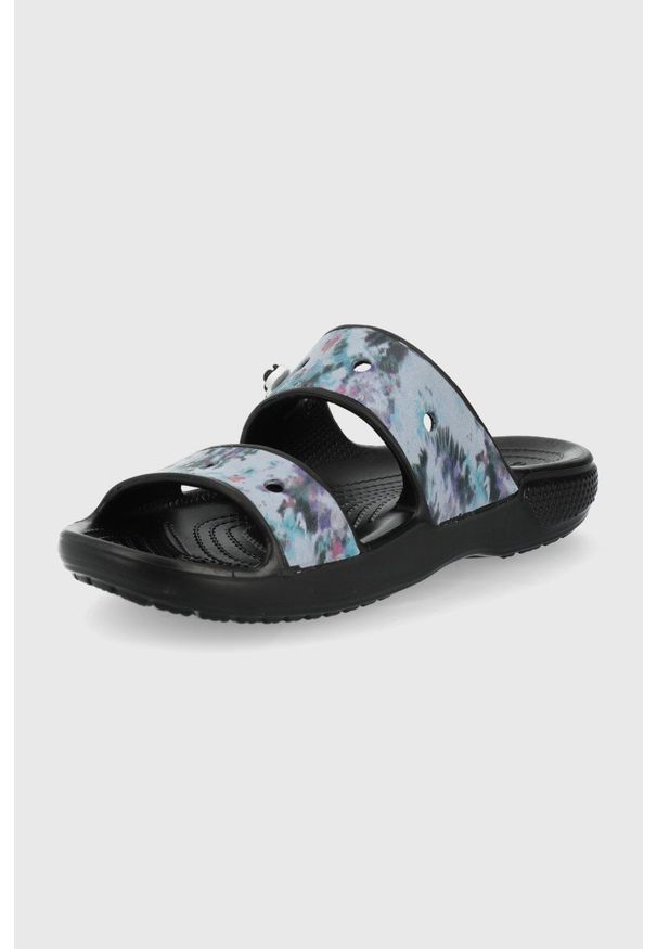 Crocs klapki damskie. Materiał: guma, materiał. Obcas: na obcasie. Wysokość obcasa: niski