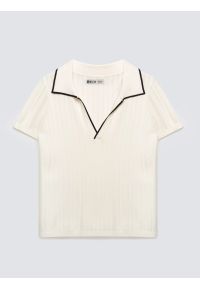 Big-Star - Koszulka damska polo z kontrastowym wykoŅczeniem biała Micka 100. Typ kołnierza: polo. Kolor: biały. Materiał: prążkowany, dzianina, skóra. Wzór: aplikacja. Styl: elegancki, sportowy #1