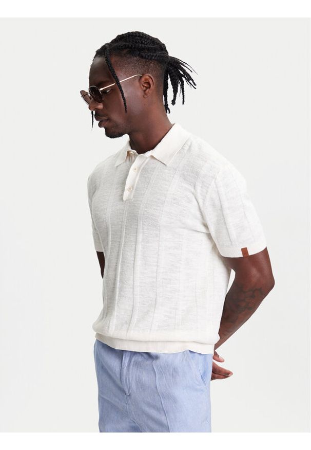 United Colors of Benetton - United Colors Of Benetton Polo 115GK301G Beżowy Regular Fit. Typ kołnierza: polo. Kolor: beżowy. Materiał: bawełna