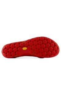 Buty unisex New Balance Minimus MT10T8E8 – czerwone. Zapięcie: bez zapięcia. Kolor: czerwony. Materiał: zamsz, materiał, syntetyk, guma. Szerokość cholewki: normalna #2