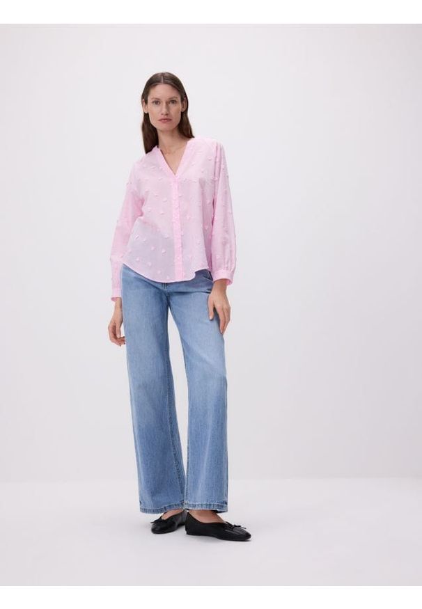 Reserved - Koszula z aplikacjami - pastelowy róż. Kolor: różowy. Materiał: bawełna. Wzór: aplikacja
