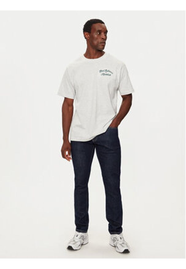 New Balance T-Shirt MT43556 Szary Regular Fit. Kolor: szary. Materiał: bawełna