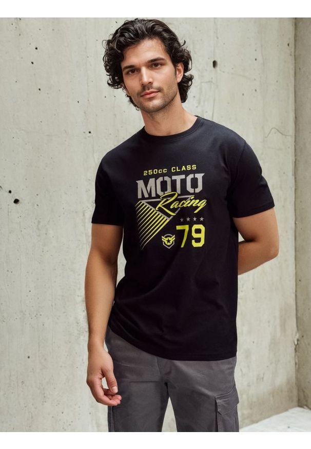 Sinsay - Bawełniana koszulka z krótkim rękawem - czarny. Kolor: czarny. Materiał: bawełna. Długość rękawa: krótki rękaw. Długość: krótkie