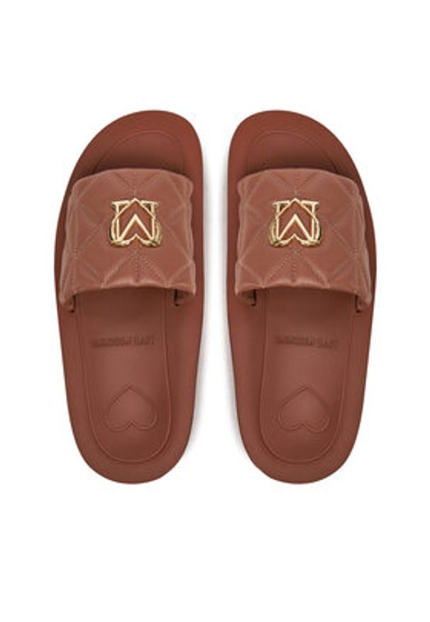 Love Moschino - LOVE MOSCHINO Klapki JA28014I1MIE0201 Brązowy. Kolor: brązowy. Materiał: skóra