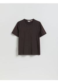 Reserved - T-shirt regular z włóknem bambusowym - ciemnobrązowy. Kolor: brązowy. Materiał: włókno #1