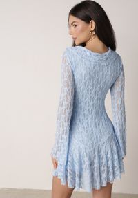 Born2be - Niebieska Koronkowa Sukienka z Falbankami i Wiązaniem przy Dekolcie Delanatea. Okazja: na co dzień. Typ kołnierza: kołnierz z falbankami. Kolor: niebieski. Materiał: koronka. Sezon: wiosna, lato. Styl: casual, elegancki #6