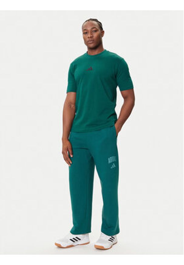 Adidas - adidas T-Shirt Essentials Small Logo JF1096 Zielony Regular Fit. Kolor: zielony. Materiał: bawełna