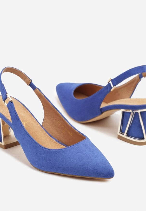 Born2be - Niebieskie Sandały Vices na Obcasie ze Skórzaną Wkładką i Metalicznym Wzorem Sesenora. Okazja: na co dzień. Zapięcie: sprzączka. Kolor: niebieski. Materiał: skóra. Obcas: na obcasie. Styl: casual. Wysokość obcasa: średni