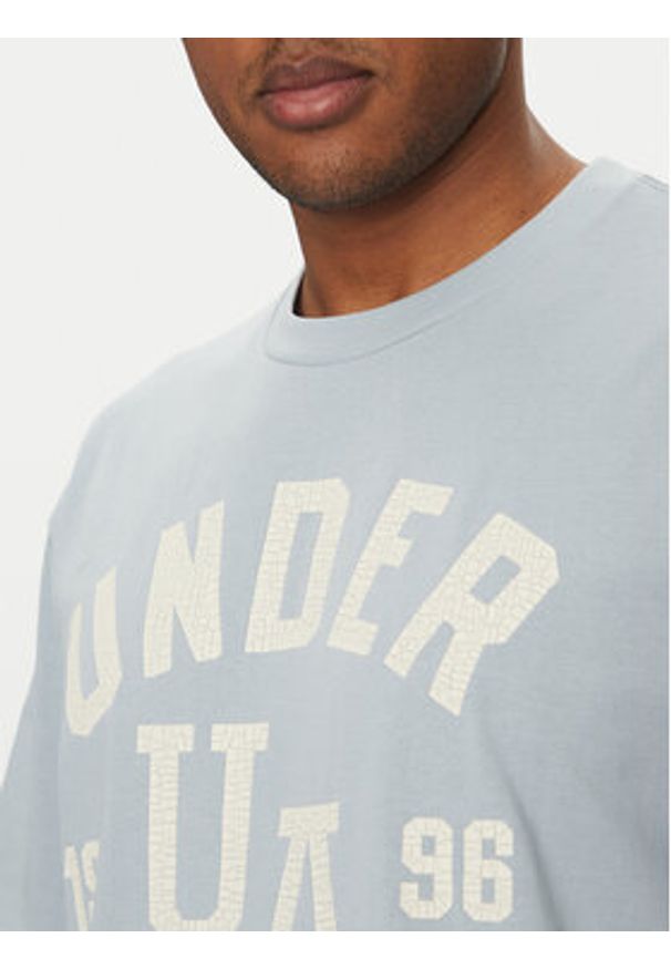 Under Armour T-Shirt Heavyweight Varsity 1390179 Błękitny Oversize. Kolor: niebieski. Materiał: syntetyk, bawełna