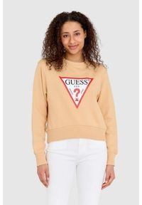 Guess - GUESS Beżowa bluza damska z dużym logotypem regular fit. Kolor: beżowy. Materiał: bawełna