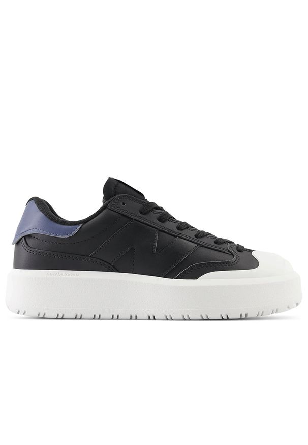 Buty New Balance CT302LM - czarne. Okazja: na co dzień. Kolor: czarny. Materiał: zamsz, materiał, skóra, guma. Szerokość cholewki: normalna