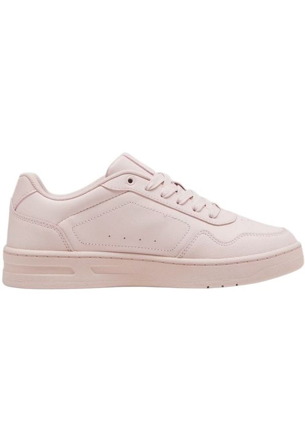 Buty Puma Court Classy 395021 12 beżowy. Okazja: na co dzień. Zapięcie: sznurówki. Kolor: beżowy. Materiał: guma, syntetyk. Szerokość cholewki: normalna