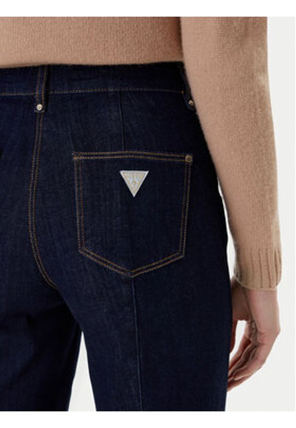Guess Jeansy W5RA0P D5PW1 Niebieski Regular Fit. Kolor: niebieski