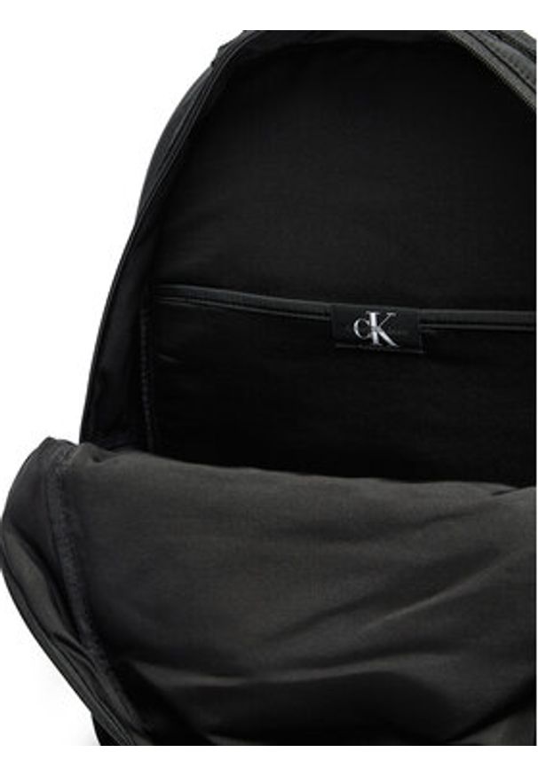 Calvin Klein Jeans Plecak K50K512548 Czarny. Kolor: czarny. Materiał: materiał