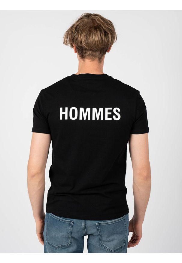 Les Hommes T-shirt | LF224301-0700-9001 | Grafic Print | Mężczyzna | Czarny. Okazja: na co dzień. Kolor: czarny. Materiał: bawełna. Wzór: nadruk. Styl: casual