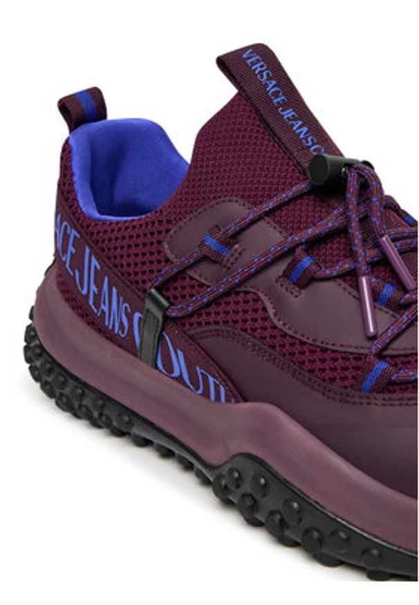 Versace Jeans Couture Sneakersy 79YA3SN2 ZSD01 Bordowy. Kolor: czerwony. Materiał: materiał