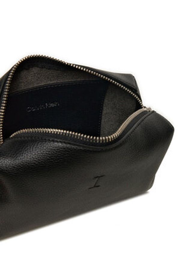 Calvin Klein Torebka Ck Plaque Camera Bag K60K612788 Czarny. Kolor: czarny. Materiał: skórzane