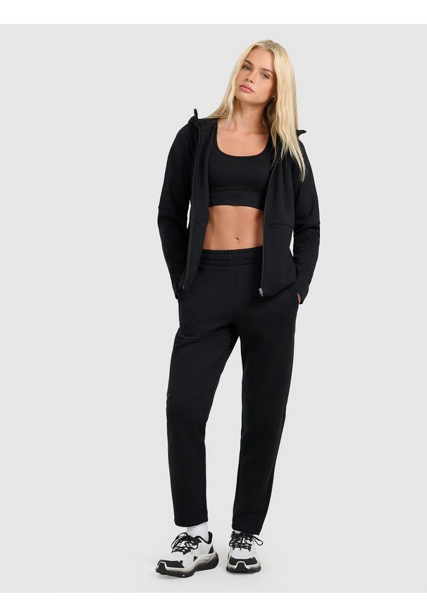 4f - 4F Bluza dresowa rozpinana z kapturem damska - czarna M. Okazja: na co dzień, do pracy, na spacer. Typ kołnierza: kaptur. Kolor: czarny. Materiał: dresówka. Wzór: gładki. Styl: casual. Sport: fitness, turystyka piesza