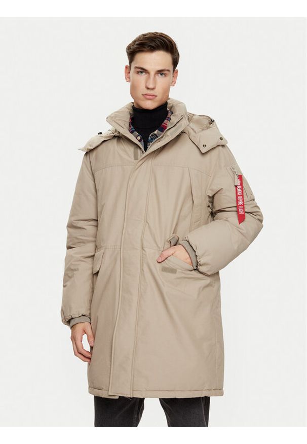 Alpha Industries Parka 148124 Brązowy Regular Fit. Kolor: brązowy. Materiał: bawełna