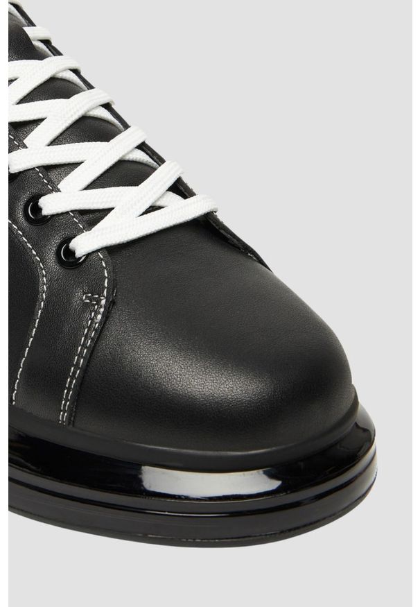 Karl Lagerfeld - KARL LAGERFELD Czarne męskie sneakersy skórzane Kapri Kushion Lo Lace, Rozmiar 44. Okazja: na co dzień. Kolor: czarny. Materiał: skóra