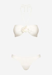 Born2be - Jasnobeżowe Bikini Góra z Paskami na Szyję i Kwiatami 3D z Dodatkową Spódniczką Renzi. Kolor: beżowy. Wzór: kwiaty